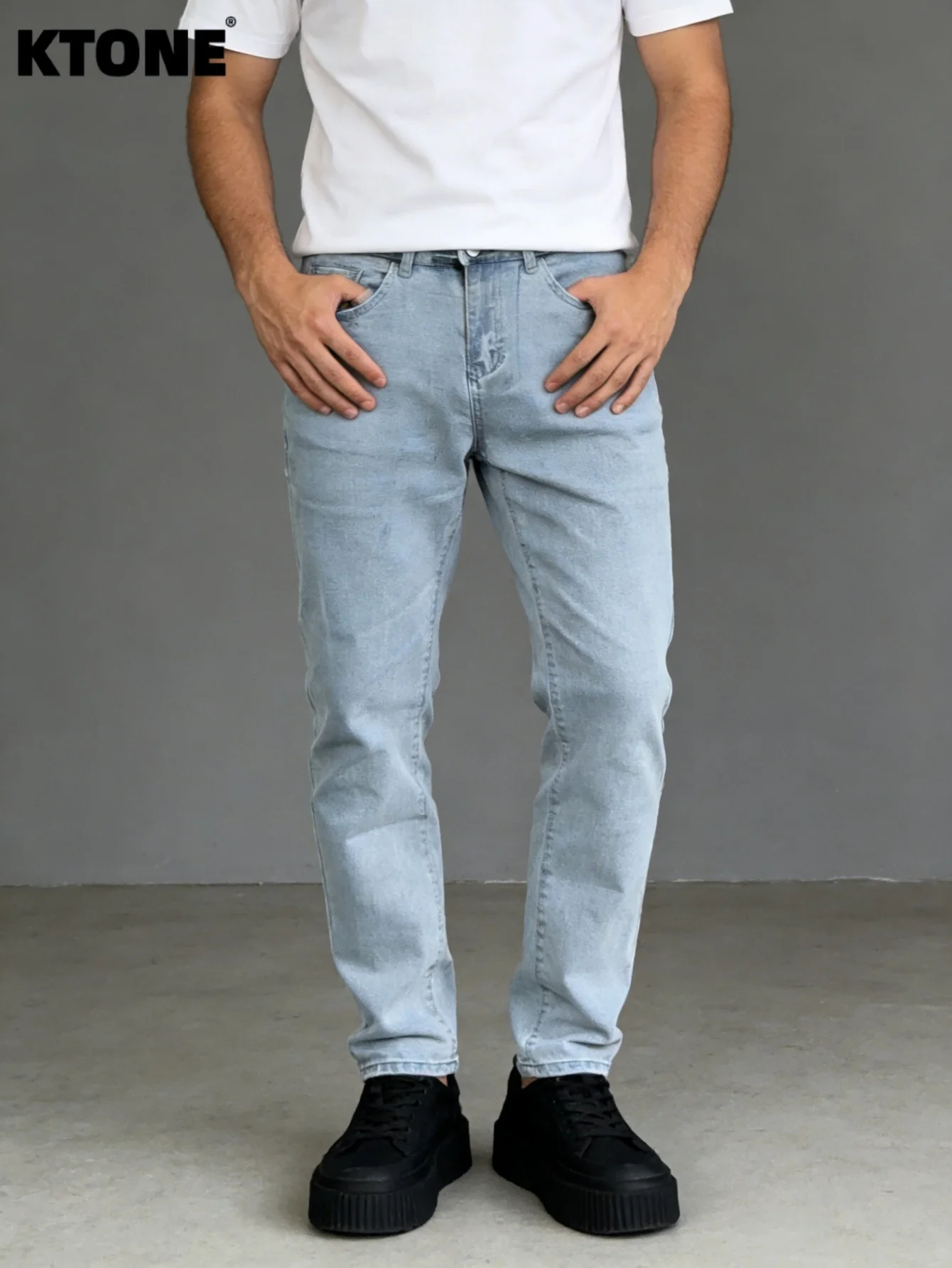 

Classic Blue Slim Jeans For Man Y2K Original Drip Style Casual Denim No accessories or belts included