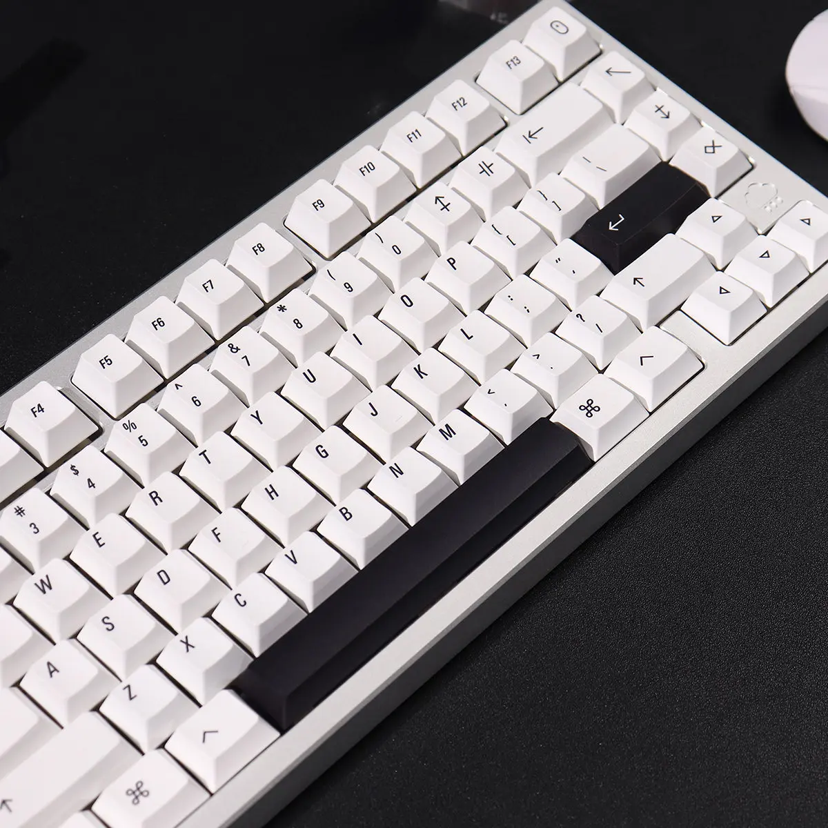 Minimalist White MAC Keycaps Cherry Profile 148 Keys Thickened PBT Dye-Sub Keycap Set for 61/75/87/98 Keyboards