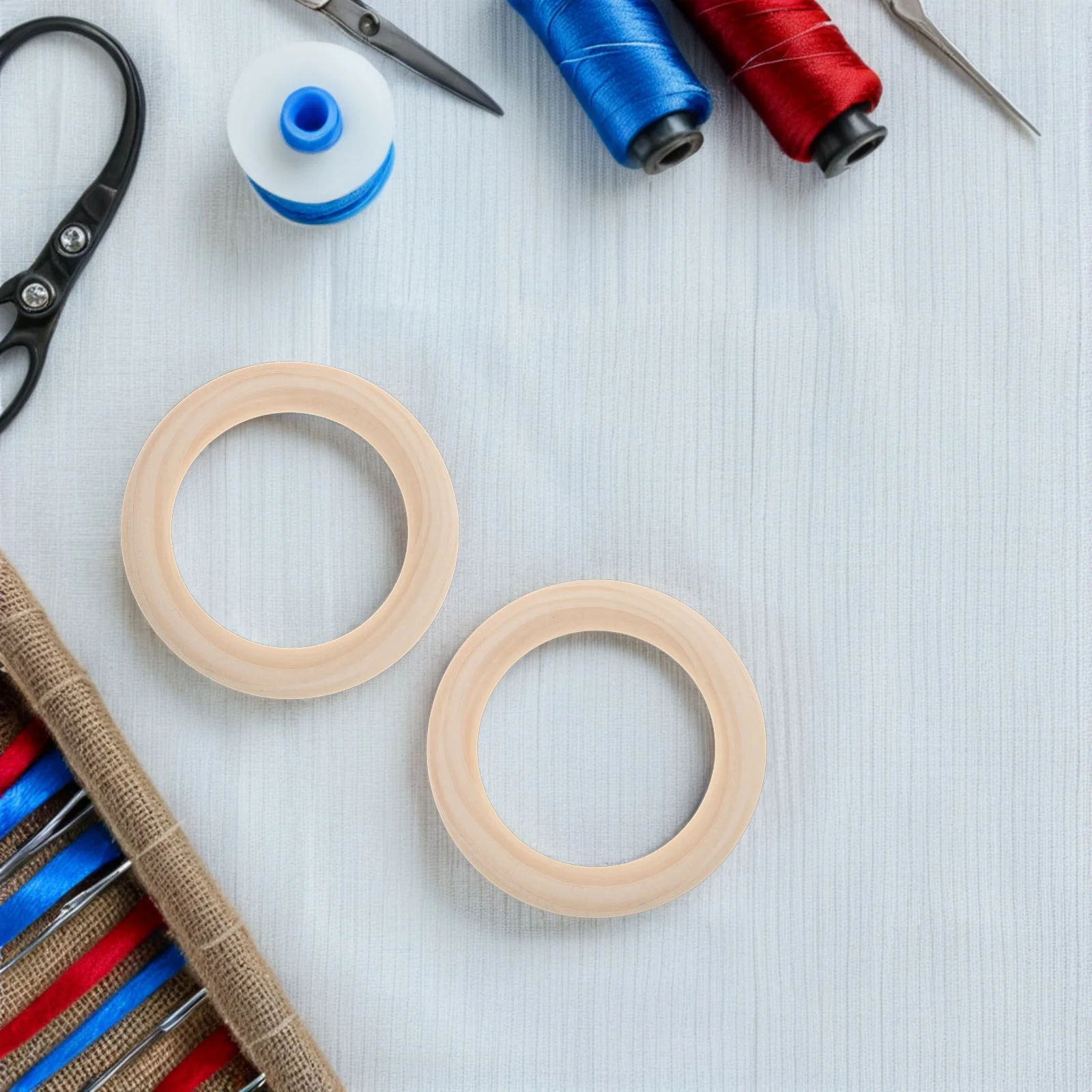 

5Pcs Wooden Rings Natural Solid Unfinished Wood Large Circles for Macrame Crafts Pendant Connectors DIY Projects