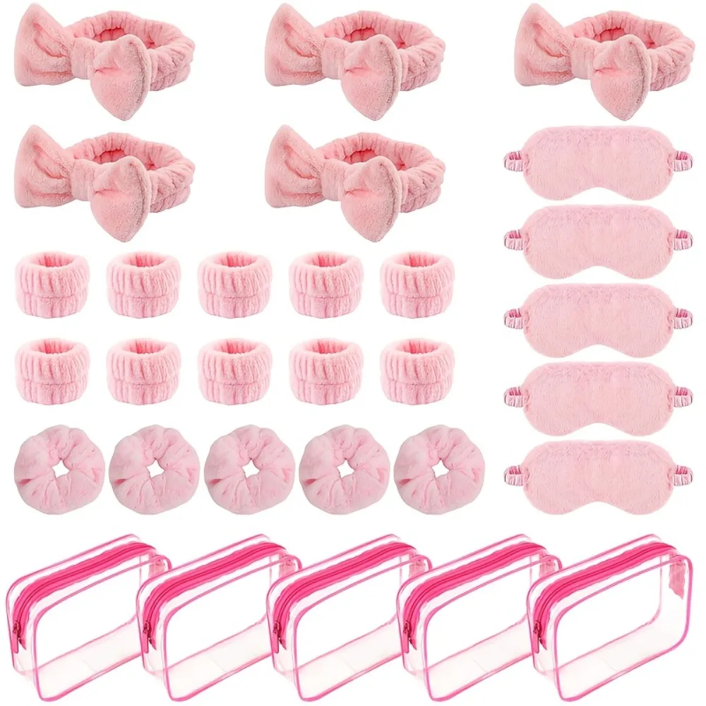 Set de Regalo de Cumpleaños para Novia o Despedida de Soltera: Antifaz de Peluche Rosa con Lazo, Diadema, Bolsa de Maquillaje, Lazos para el Cabello y Pulsera de PVC Suave y Poliéster