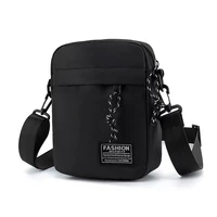 Men's bag, available in single shoulder or cross-body design, suitable for daily use during school. Made of nylon material. 4