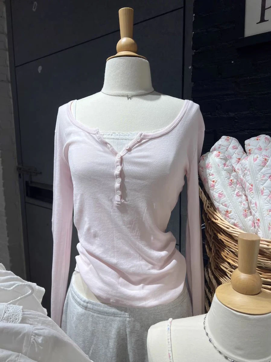 

Симпатичная светло-розовая футболка с длинными рукавами с шестью пуговицами, женская осенняя хлопковая тонкая футболка с круглым вырезом, винтажные милые однотонные простые базовые футболки