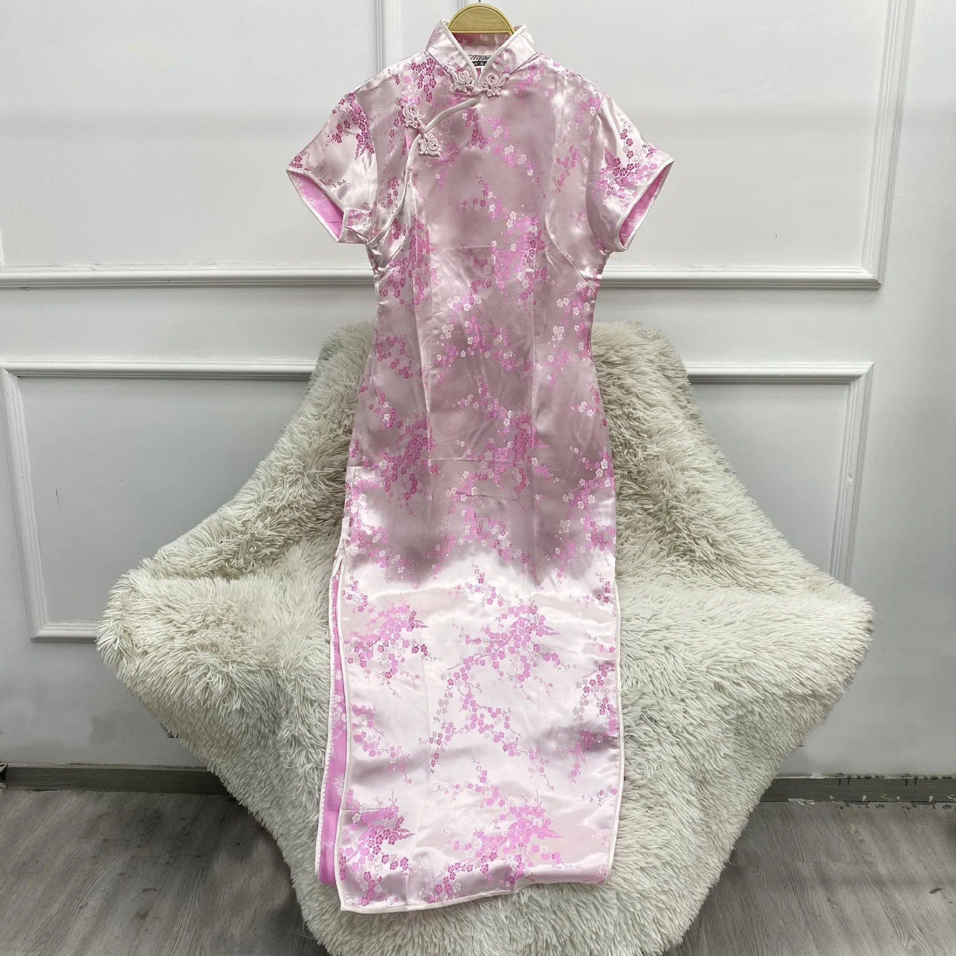 Cheongsam Longo Estilo Chinês Feminino, Vestido Qipao, Cetim, Estampado com Flores, Dividido, Festa de Casamento, Fotografia, Tamanhos Grandes, 6XL