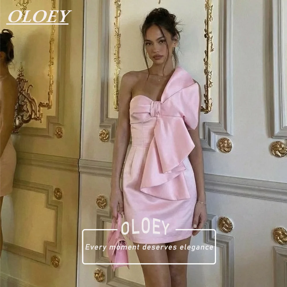 OLOEY Customized Pink Strapless Short Prom Cocktail Dress Soft Satin Mini A-Line Wedding Party Gown Large Bow Bridesmaid Gown