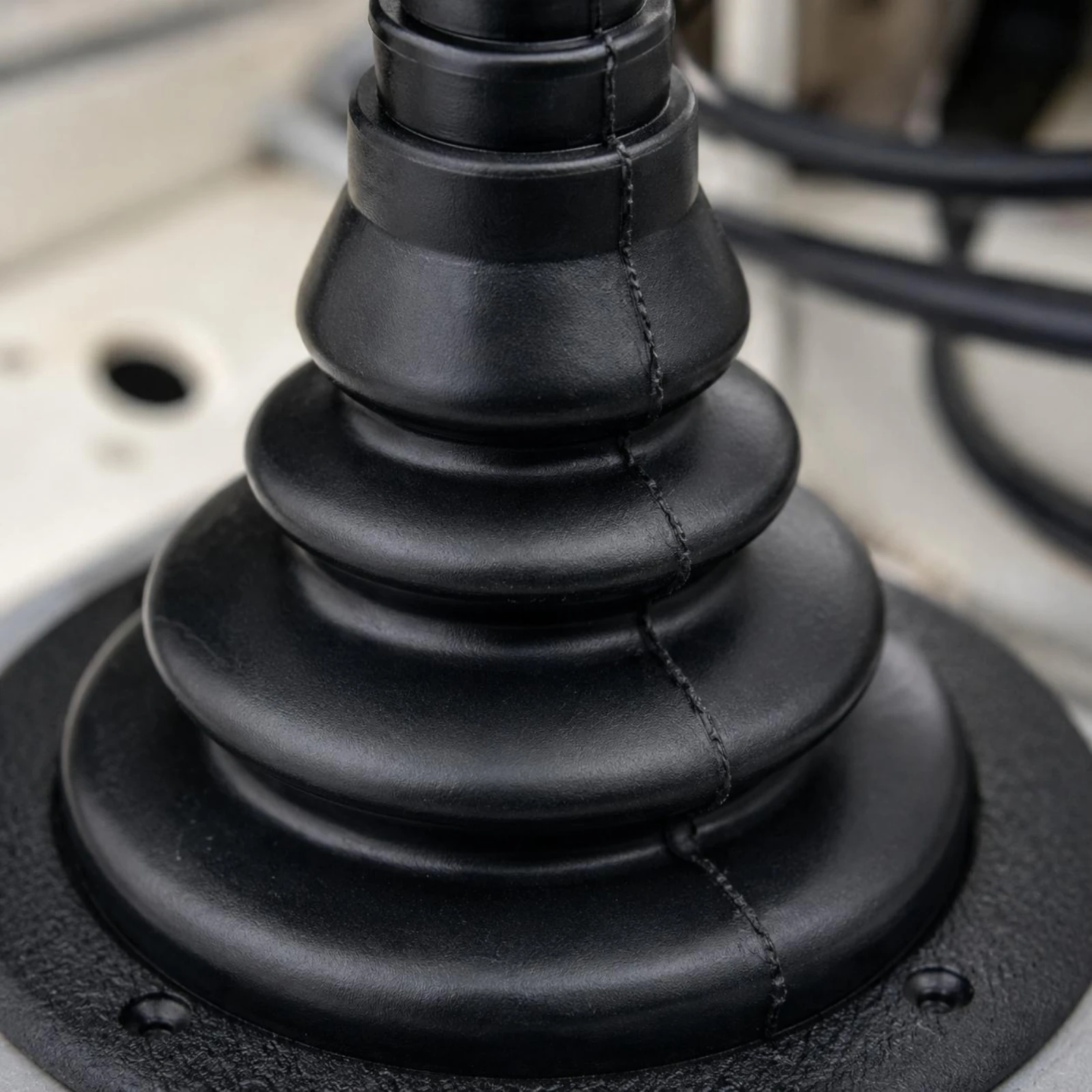 Conical Thread Cover 18 Mm Opening Corrugated Mounting Cap Industrial Hardware for Vehicle Use