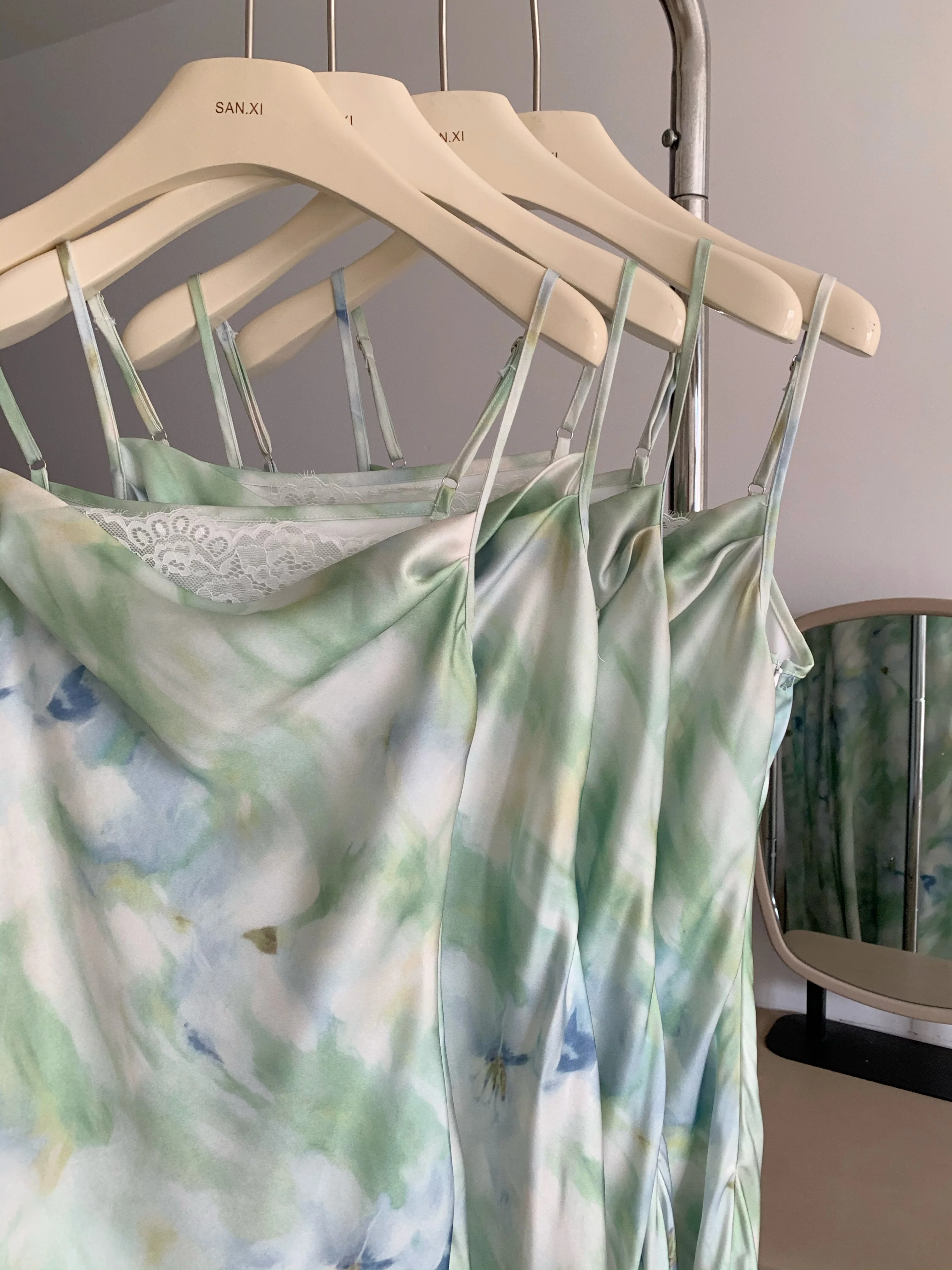 Women's Summer Sexy Swinging Collar Acetate Strap Mermaid Dress Lady Streetwear Holiday Beach Sleeveless Satin Long Dress