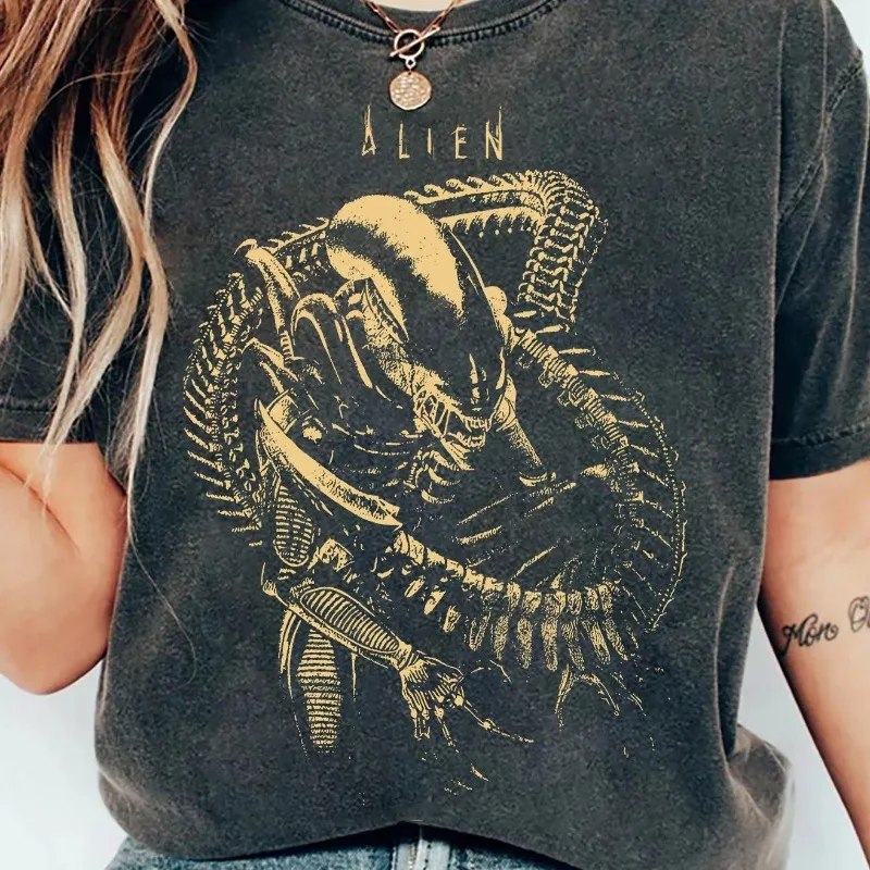 

Alien Horror T-shirt, Summer New Style Suitable for Both Men and Women, Casual and Fashionable T-shirt for Fans of Alien Movies