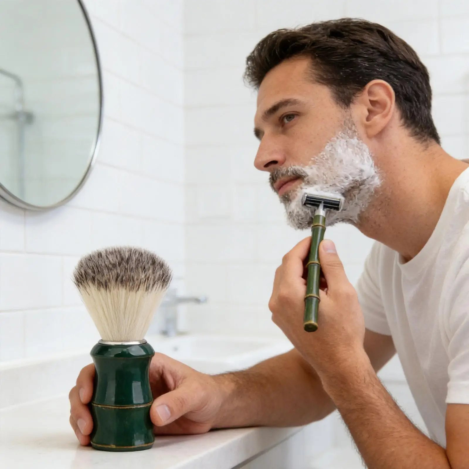 Barber Shave Brush Soft Nylon Bristles Comfortable Handle Beard Brush for Men’s Daily Use and Shaving Kit