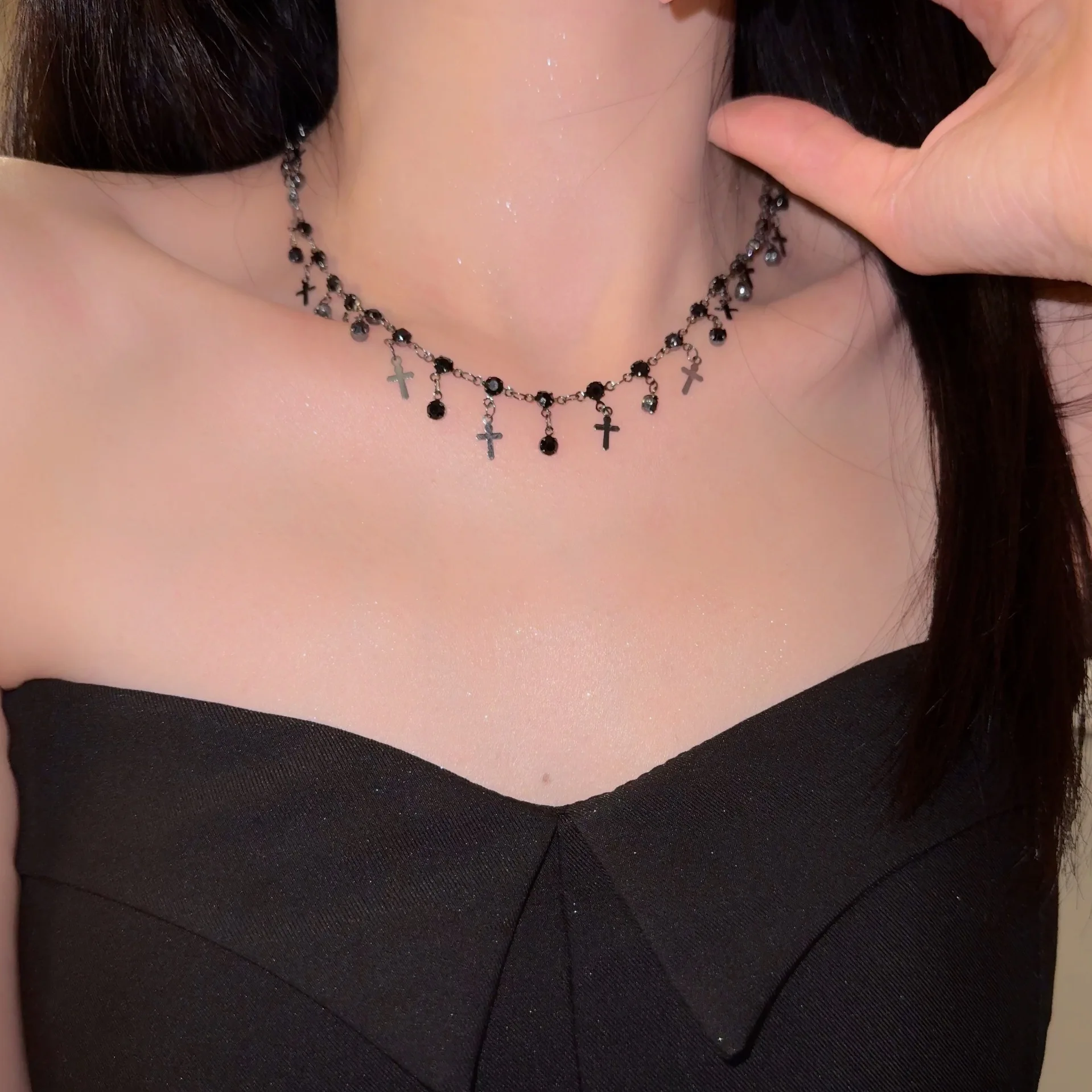 Goth Y2K Black Crystal Metal Cross Pendant Tassel Choker Necklaces For Women Vintage Party Charm Jewelry Accessories