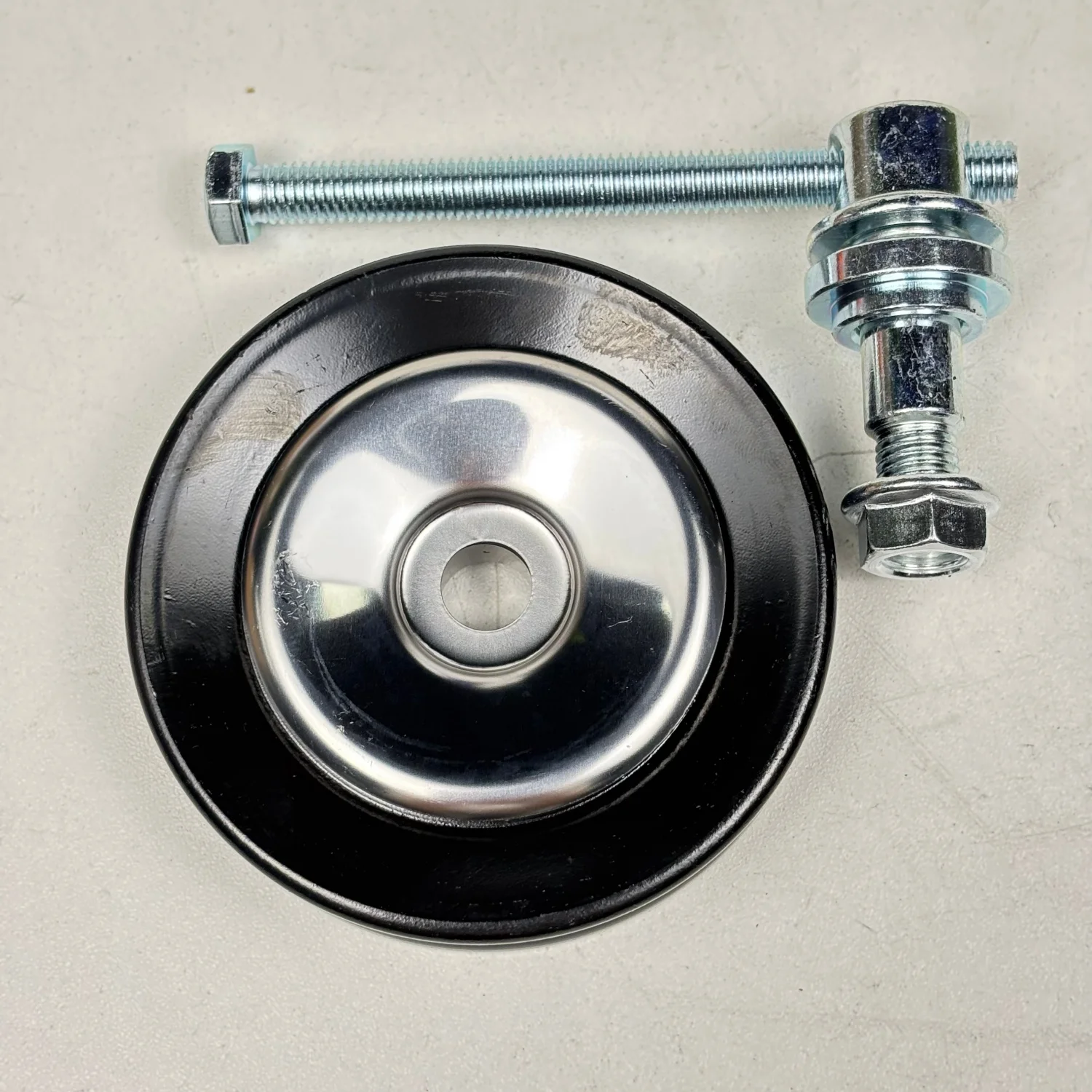 Idler Tensioner Pulley 88440-60040 8-84406004-0 For Toyota 60 70 80 105 Series HZJ70 HZJ75 PZJ70