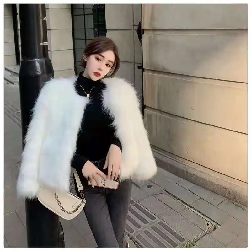 2024 New Casual Style Faux Fur Coat with Belt   Women  Lace-up    Winter    s T855