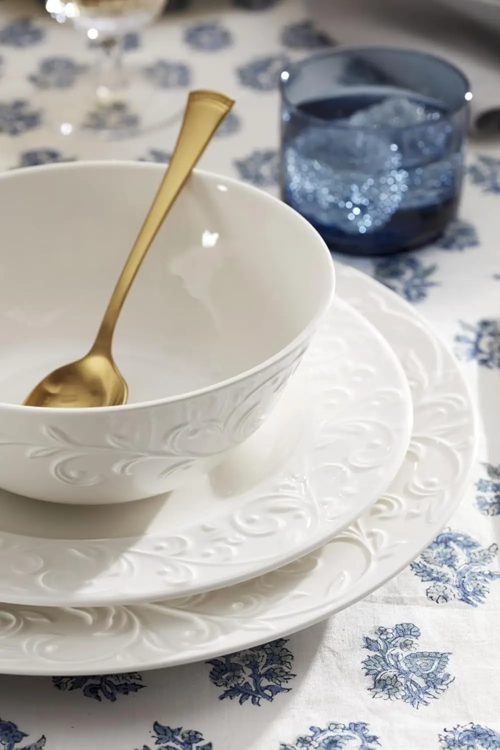 851746 Conjunto de louças esculpidas Opal Innocence de 16 peças