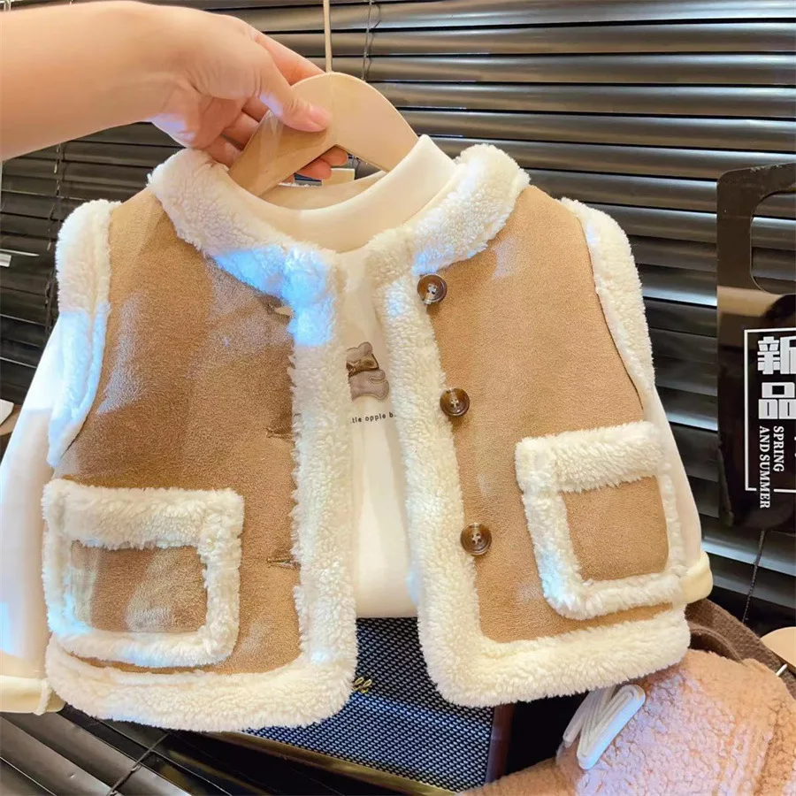 New 2023 Winter New Boys Girls Childrens Wear Thickened Vest Childrens Fashionable Lamb Velvet Vest Coat