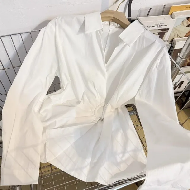 Niche Design Sense Camicia bianca a maniche lunghe che abbraccia la vita per camicia da pendolarismo francese primaverile da donna Top temperamento