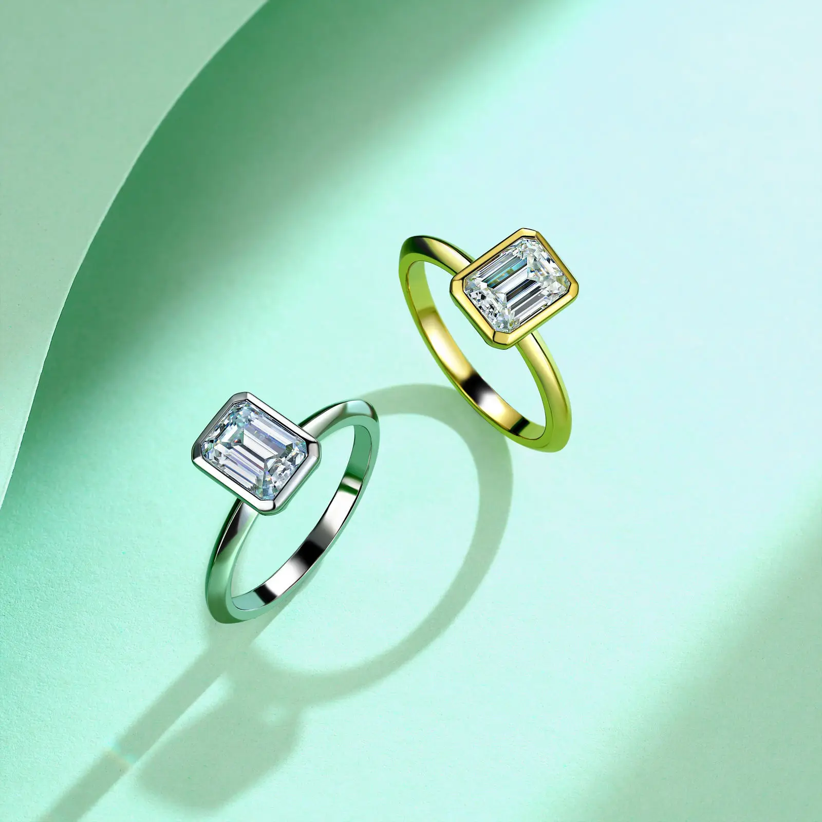 

Classic S925 Silver 18K Gold-Plated Emerald-Cut VVS Moissanite Ring for Women 8x6mm / 2.0ct
