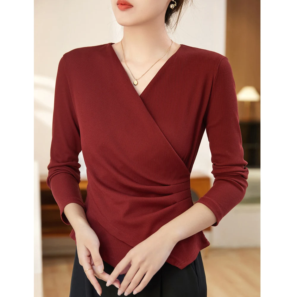 European style wine red long sleeved T-shirt for women's autumn new cotton fashion plus size pleated irregular V-neck casual top