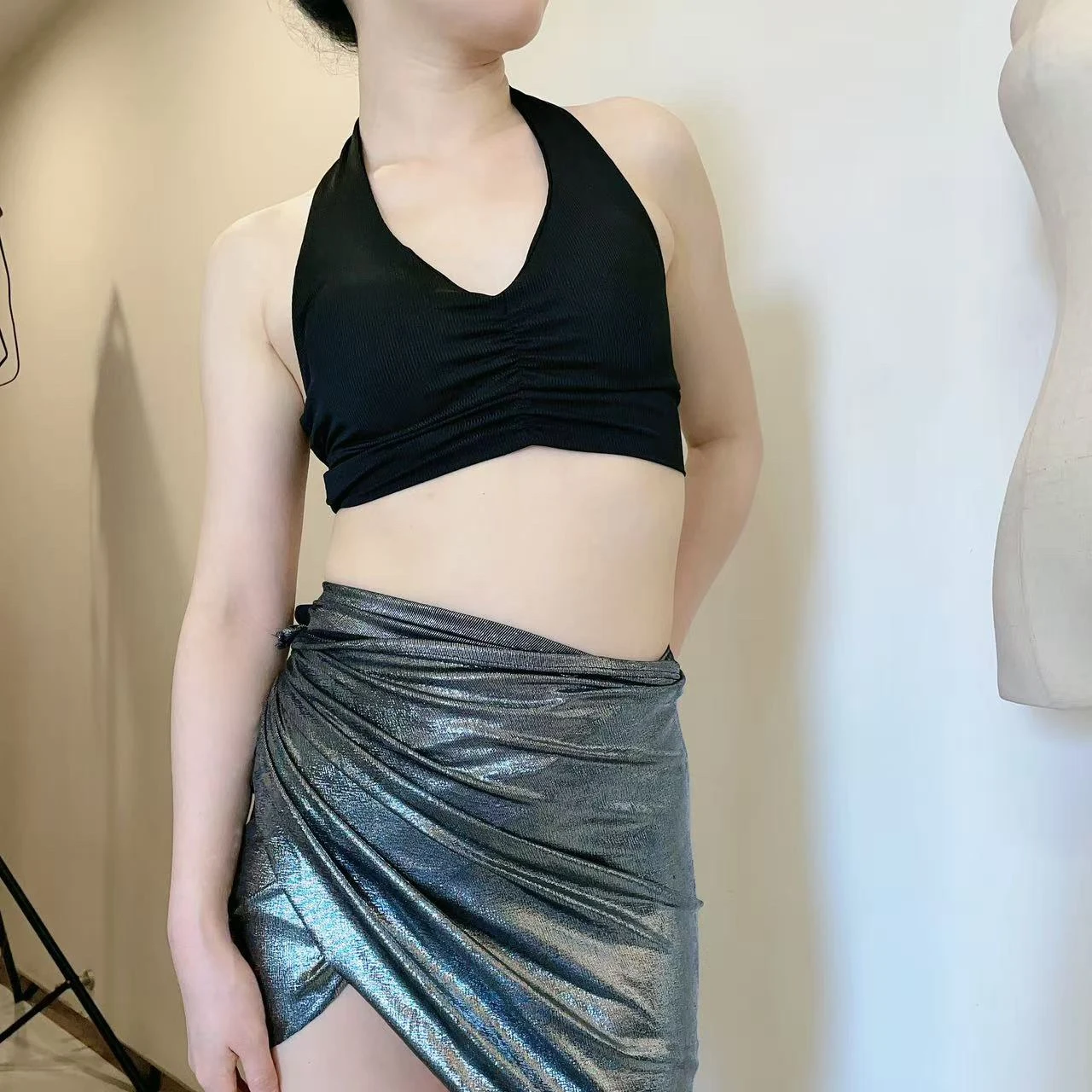 Vêtements de danse latine d'été pour femmes, hauts à col licou, chemisier dos nu, hauts de Sport de Yoga, vêtements professionnels de pratique latine DNV24351