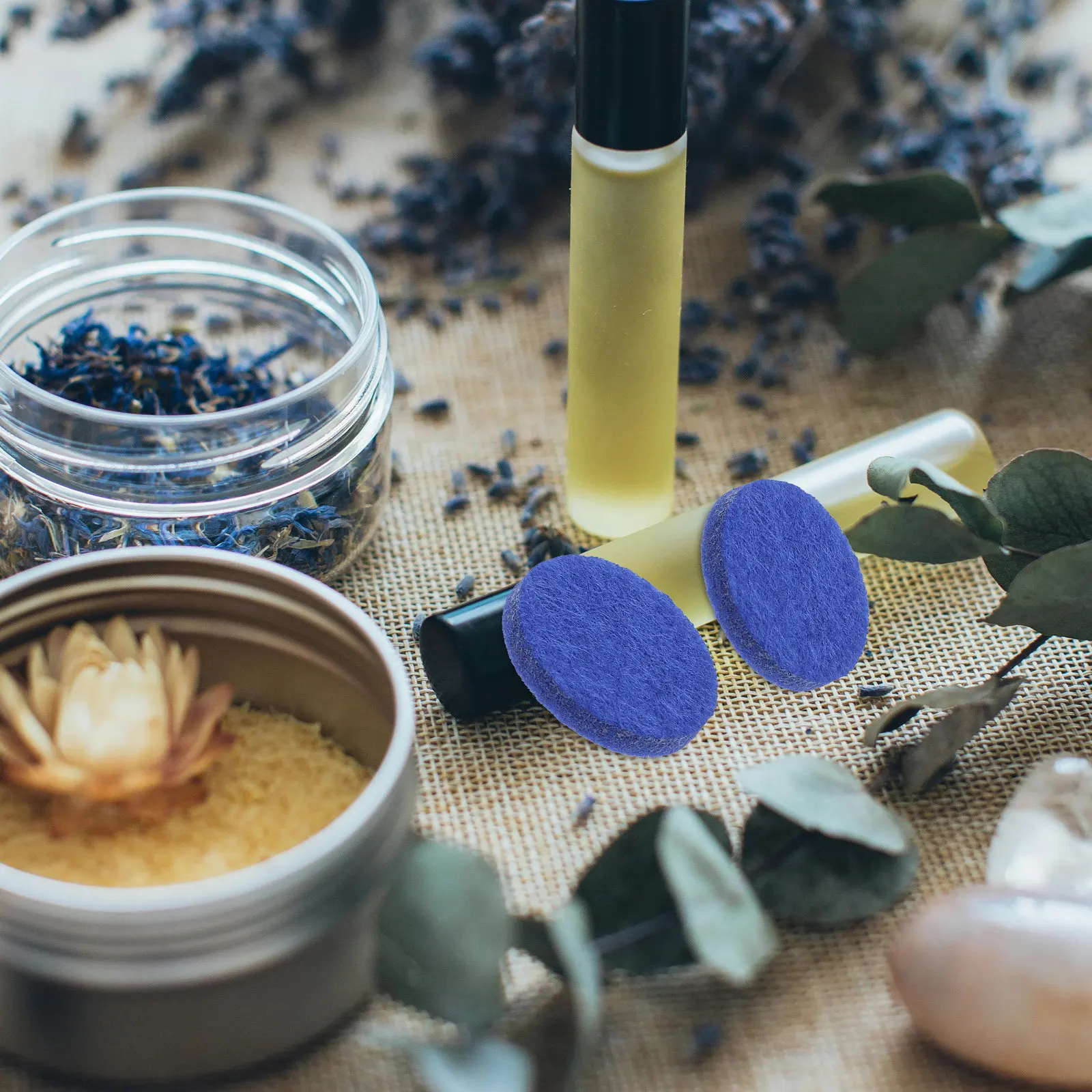 

100Pcs Round Mini Cotton Pads Diffuser Refill Aromatherapy Essential Oil Scenting Pads Necklace Locket Accessories