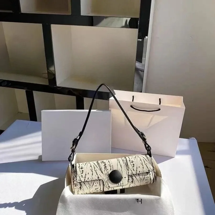 

New fashion senior underarm women's bag exquisite senior sense daily leisure shoulder bag niche design texture handbag
