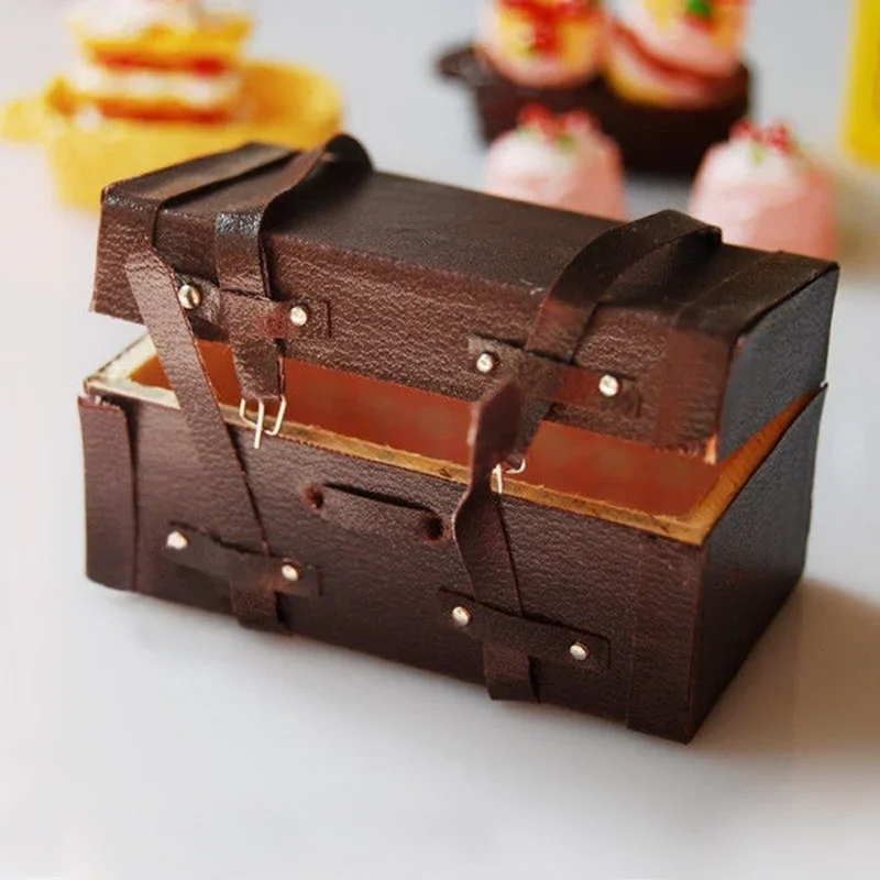 1/12 Dollhouse Miniature Vintage Leather Wooden Suitcase Mini Luggage Storage Box Dollhouse Furniture Accessory Decor