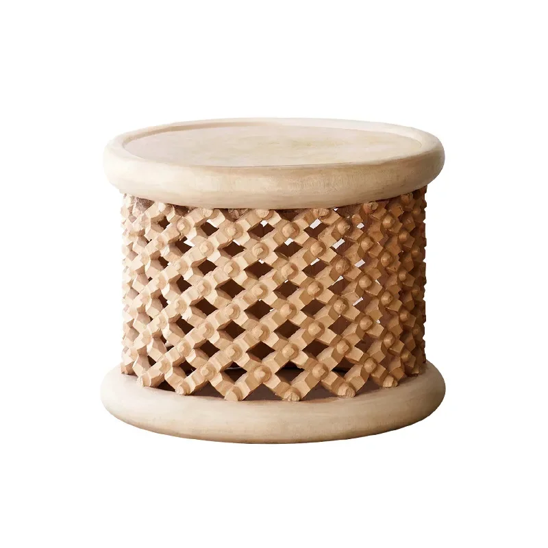 

Outdoor coffee table solid wood balcony edge few designer bed and breakfast garden round wooden pier waterproof teak Nordic