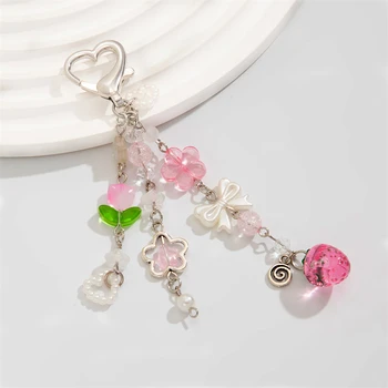 Colgante de corazón con lazo de perla de imitación, colgante de bolso Y2K, rosa, fresa, flor hueca, tulipán, llaveros con cuentas, accesorios