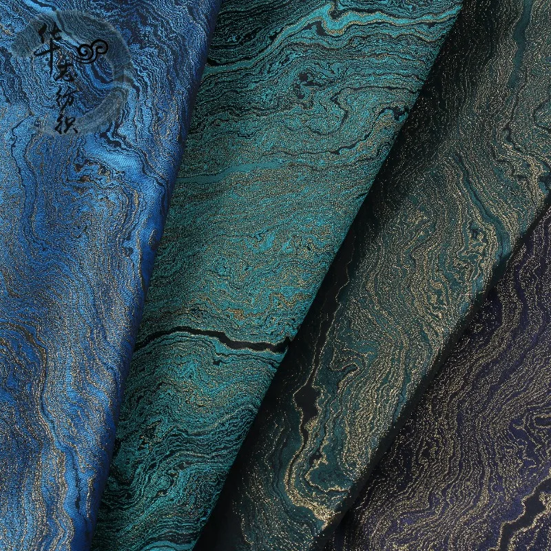 Von Meter zu Meter verkaufte, vergoldete Jacquard-Brokatstoffe für Kleidung, Cheongsam, Hanfu, Pferdegesichtsrock, Dekokissen, DIY-Nähstoff, rot