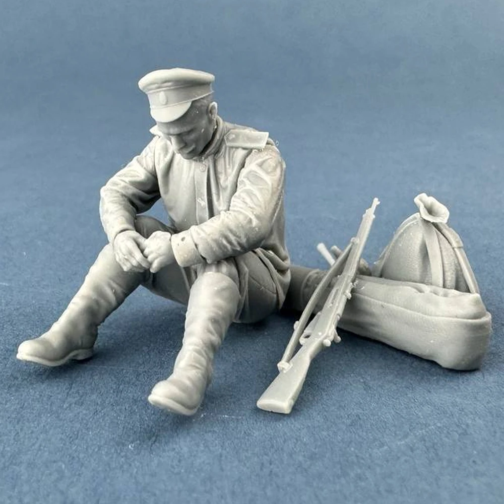 

1/35 Russian soldiers at rest, Resin Model figure soldier, Military themes, Unassembled and unpainted kit