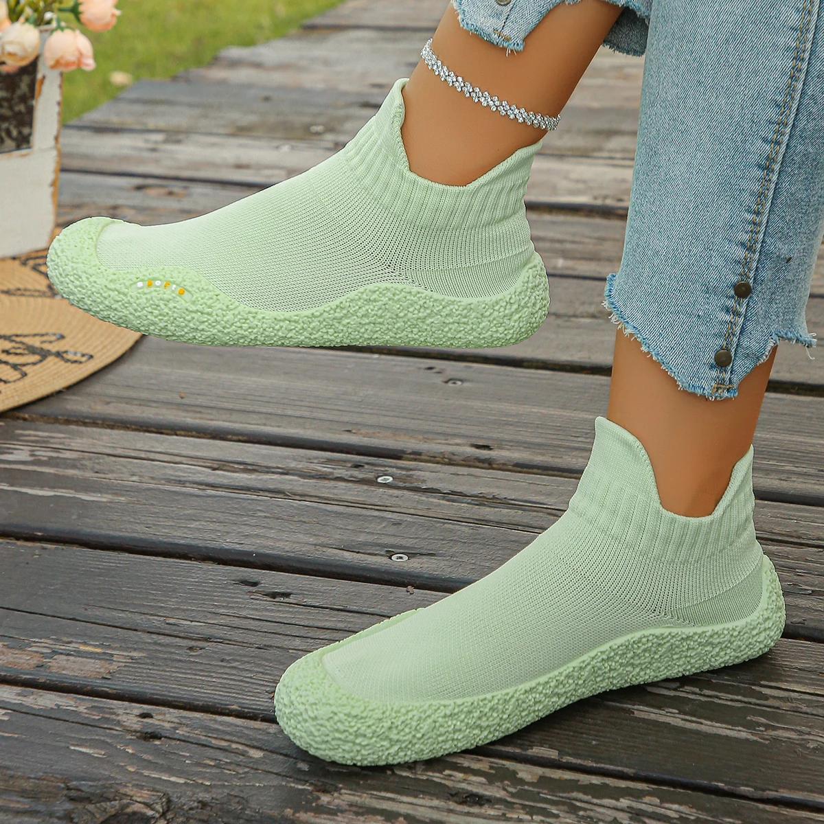 Frühling und Herbst Elegante und Sexy Flache Vulkanisierte Schuhe 2026 Modische Bestseller Neue Bequeme Damenschuhe in Übergrößen – Detail 4