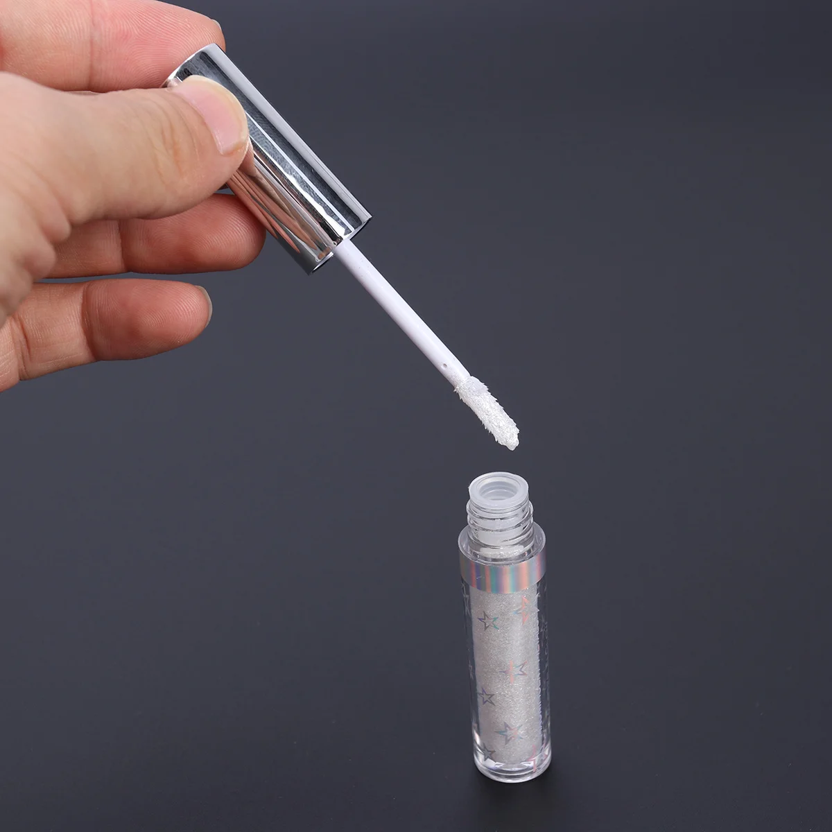 Magnificent Metals Glitter Glow Liquid Mineral Eyeshadow 103 Ice High Pigment Pearlescent Glitter Eyeshadow Natural Bling Eye