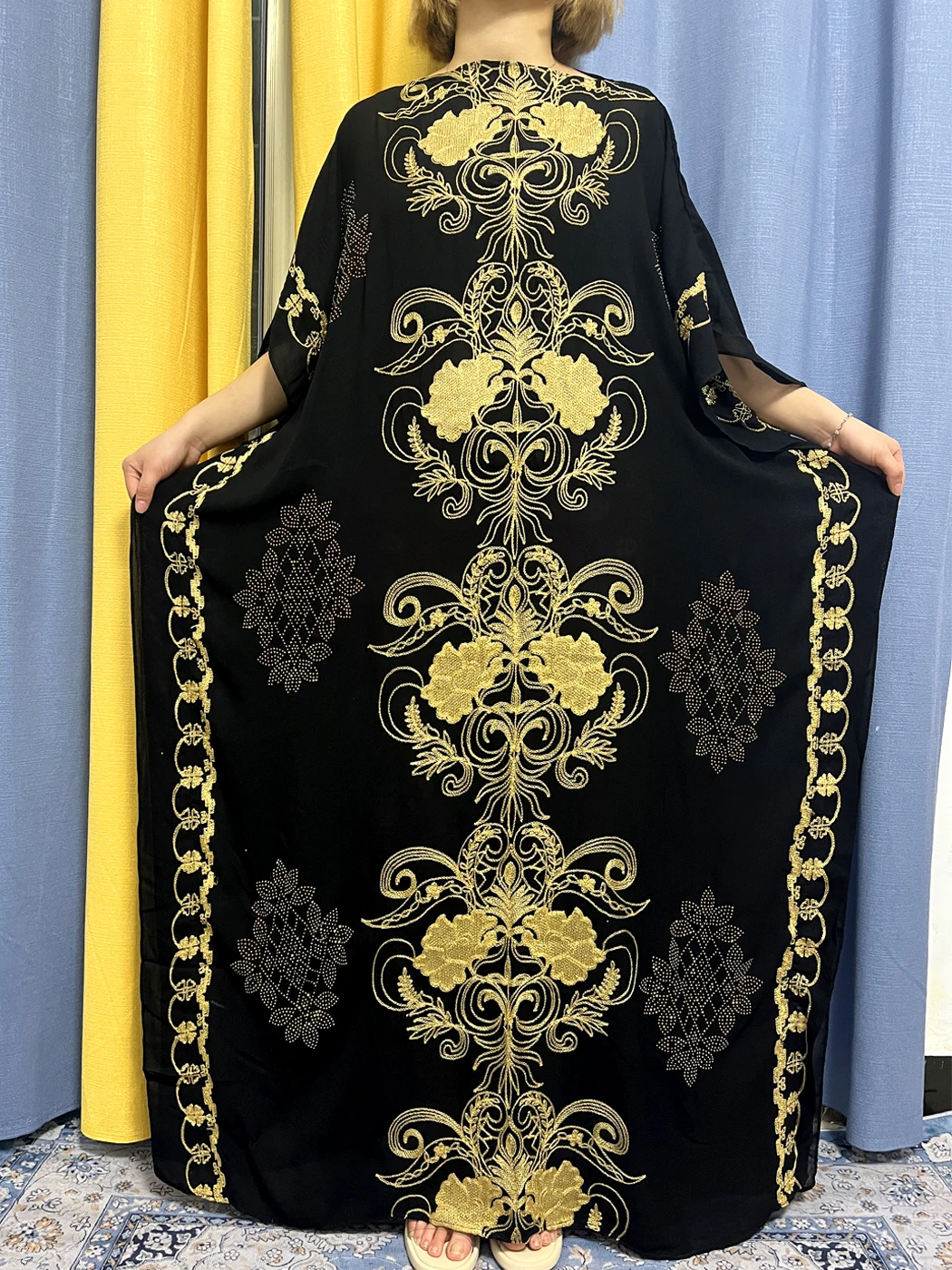 Abayas dla kobiet 2023 Tulle cekiny czarna siatka sukienka krótkie rękawy Jilbab afryki islamski Kaftan ubrania dla muzułmanów z chustą na głowę