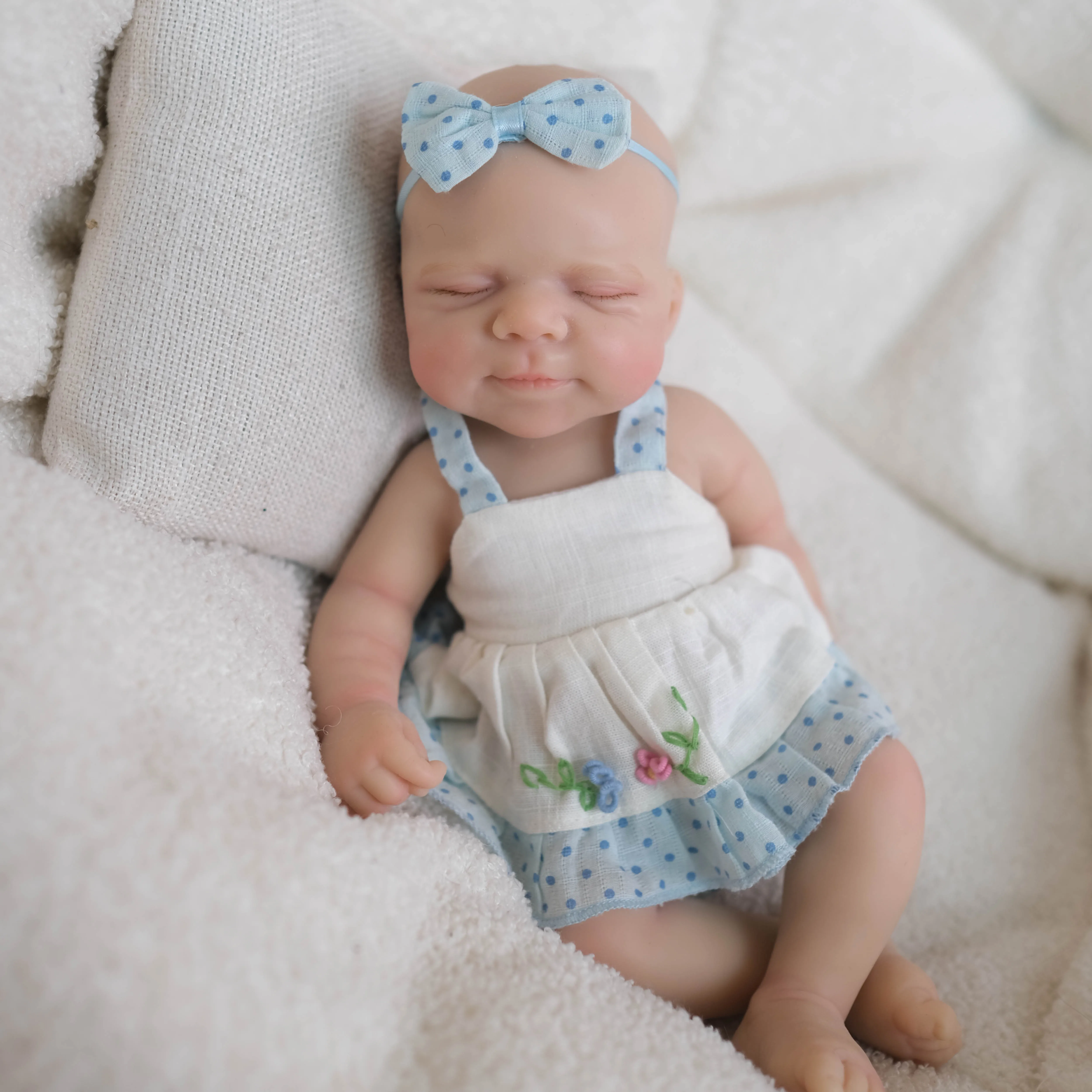 

8inch Bettie Girl Silicone Baby Doll Super Soft Solid Squishy Elastic Platinum Weighted NPK 320 Grams