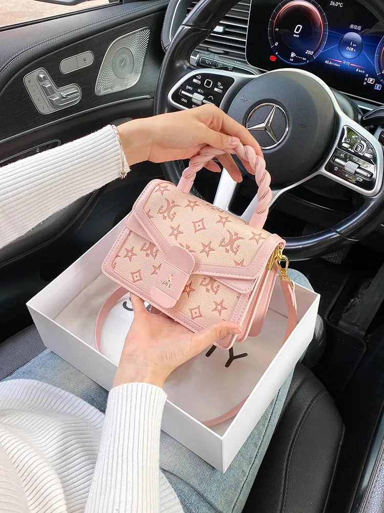 

Роскошная и элегантная квадратная сумка с красивым цветочным принтом и уникальной плетеной ручкой, высококачественная женская сумка.