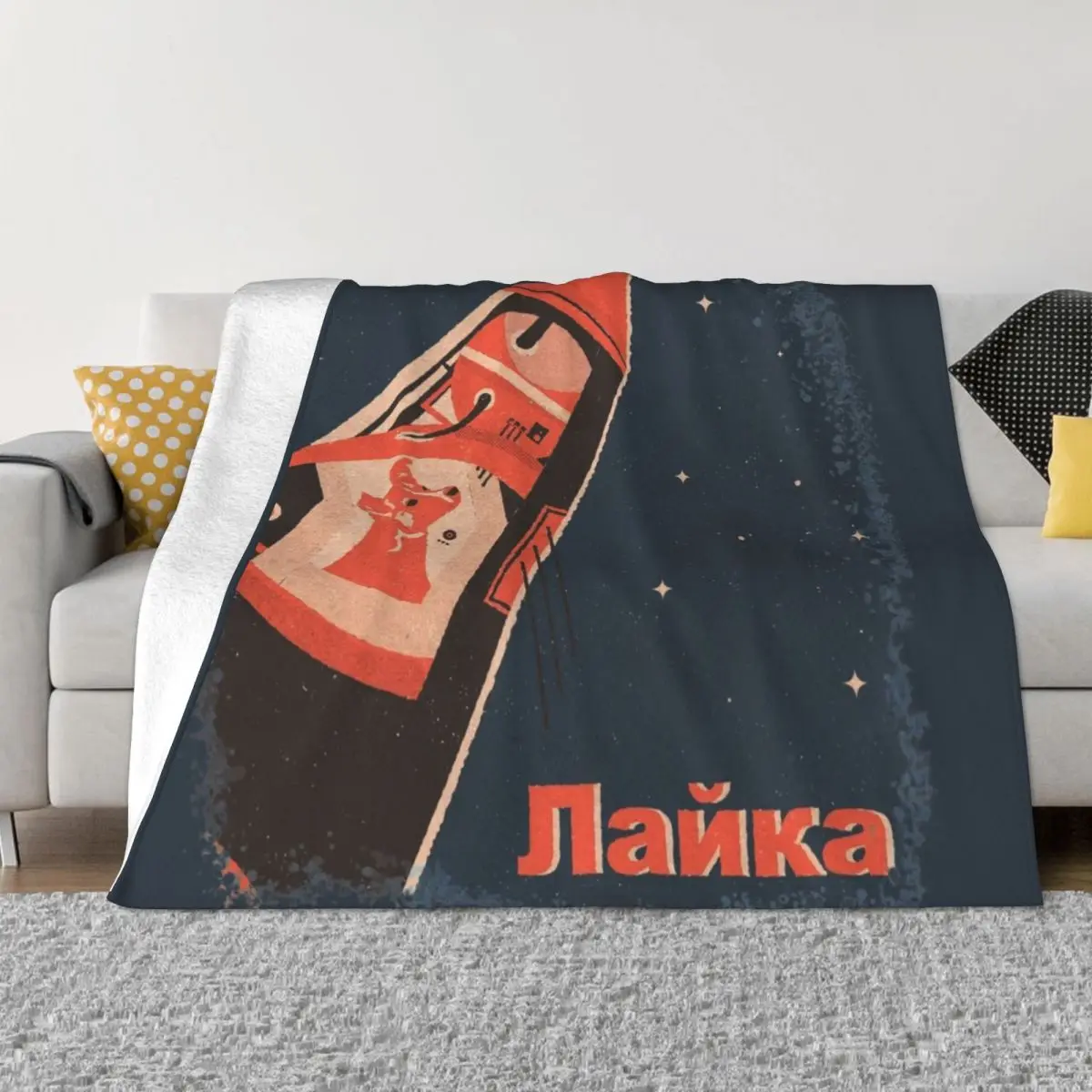 Laika Space Dog on Soviet Sputnik Spaceship Throw Blanket Polar christmas gifts Picnic heavy to sleep Blankets