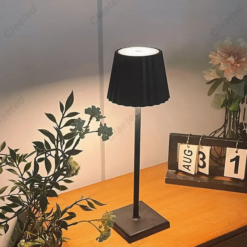 Simple LED Table Lamp Dormitory Creative Small Night Lamp USB Touch Bedside Bedroom Lamp Atmosphere Lamp Nordic Design Lighting