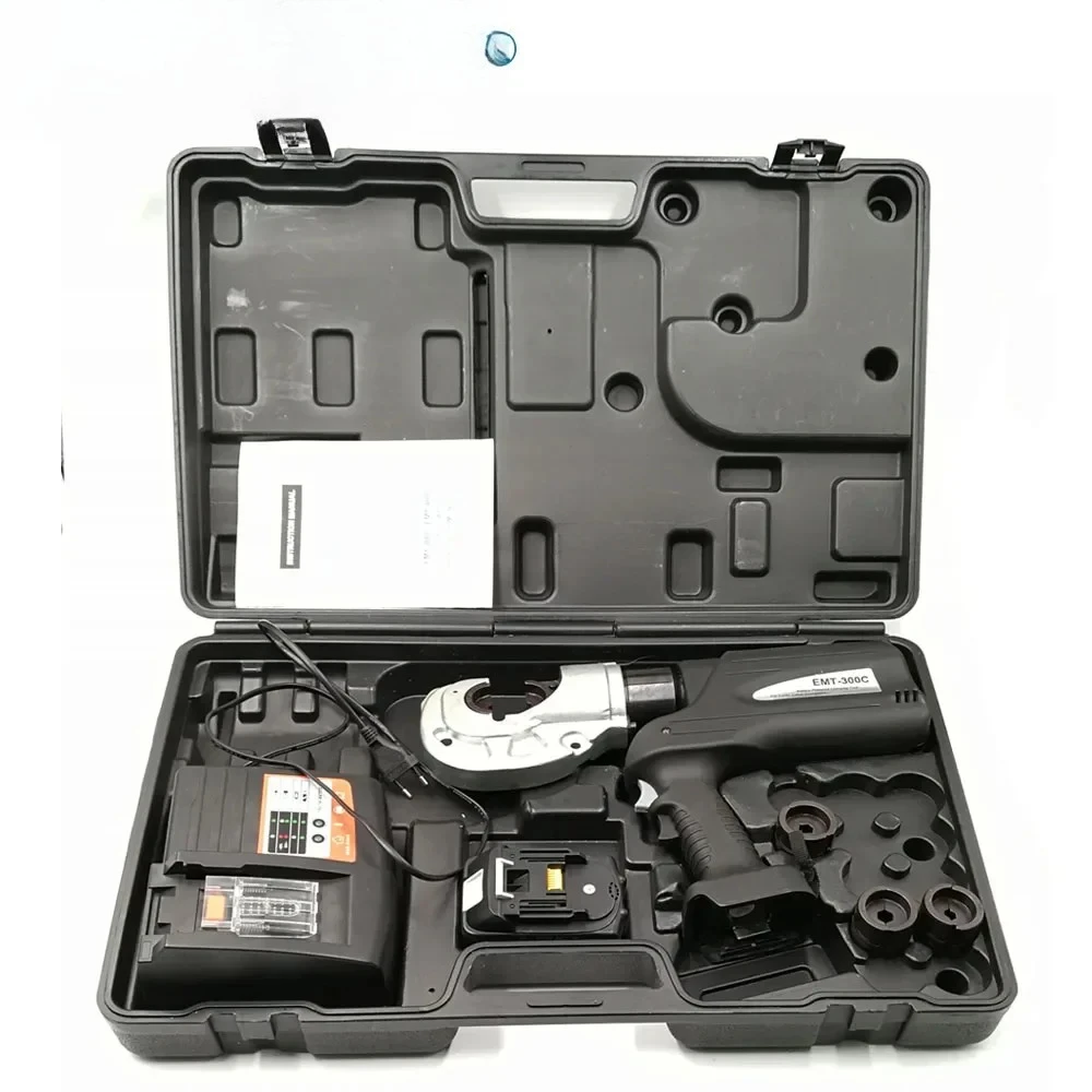 المكشكش اليدوي على الطراز اللاسلكي EMT-300C أدوات تجعيد الكابلات الهيدروليكية التي تعمل بالبطارية الصغيرة