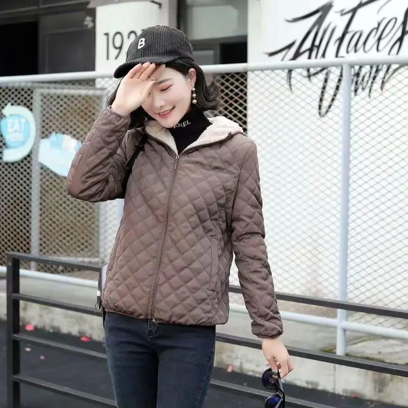 Nouveau Style coréen mince Plaid à capuche agneau velours à capuche chaud coton manteau pour les femmes