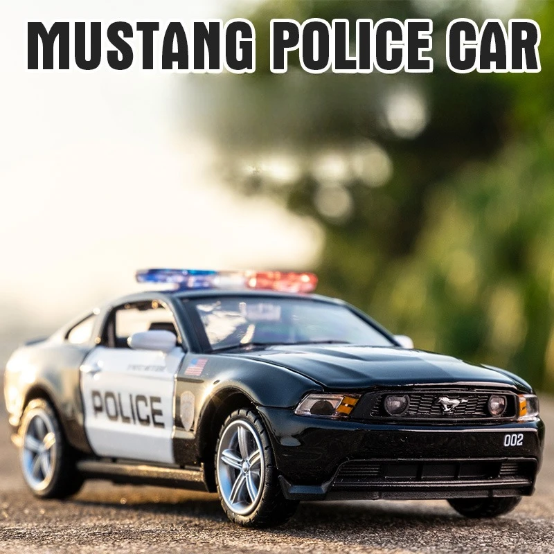 시뮬레이션 1:32 스케일 포드 머스탱 GT 경찰차 합금 모델 사운드 및 라이트 풀백 다이캐스트 장난감 자동차 어린이 소년 선물