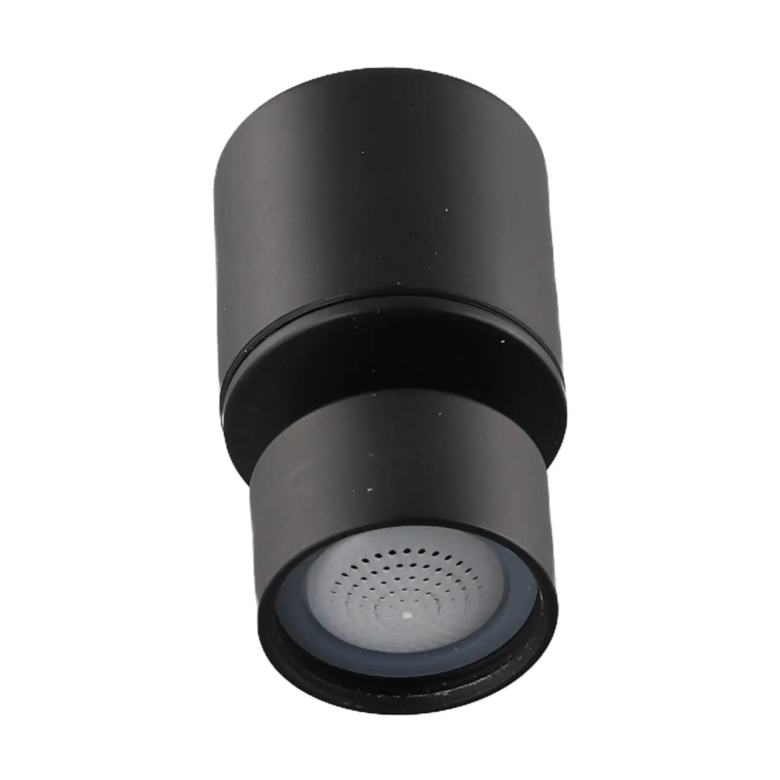 

Наслаждайтесь двумя режимами распыления воды с помощью этого поворотного аэратора с поворотным краном на 360 градусов — мягкий пузырьковый поток и мощного душ-распылителя!