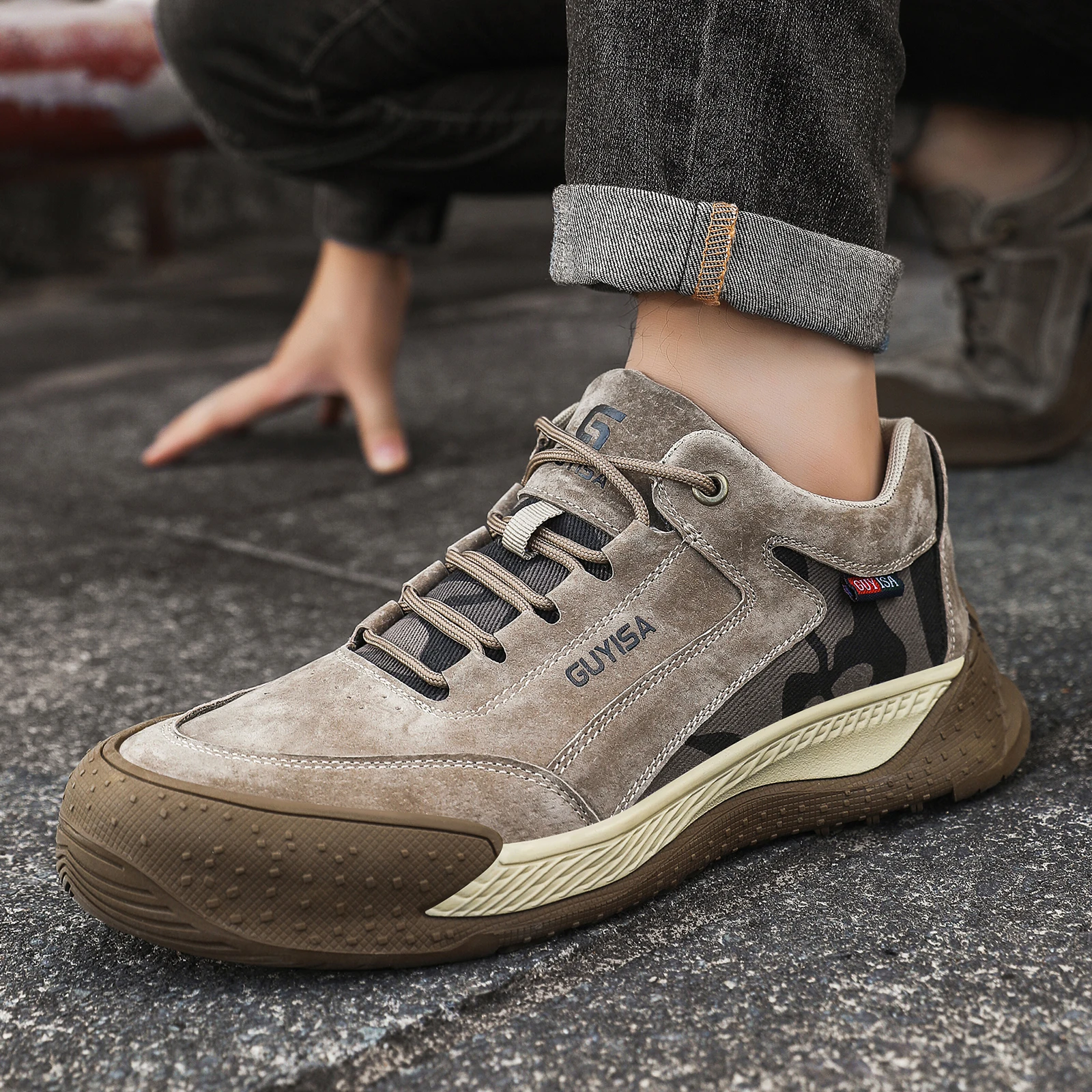 Men's work shoes with rubber soles, suitable for all seasons, anti-shatter and anti-stab.
