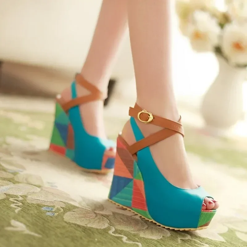 New Arrival Handmade Hot Sale Ladies Wedges Heels Sandals Buckle Strap Peep-toe Patchwork Summer Spring Evening Fashion Shoes