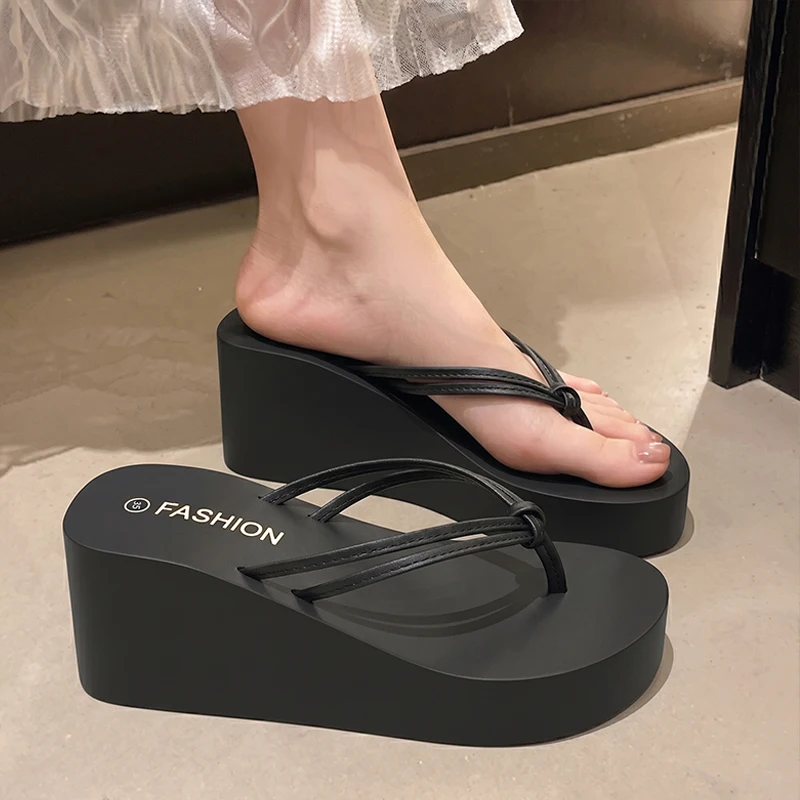 Damen Keilabsatz-Flip-Flops – Sommerliche, weiche, dicksohlige, rutschfeste EVA-Strandsandalen für drinnen und draußen, offene Zehenpartie, Hausschuhe – Detail 1