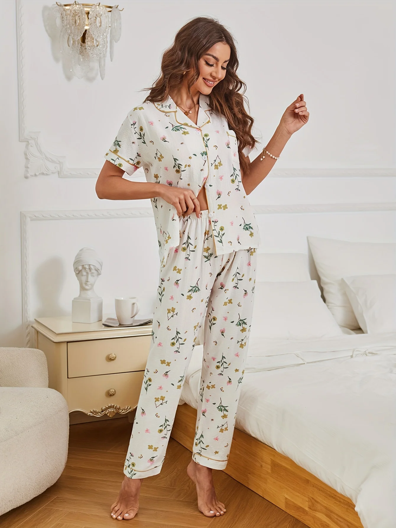 Floral Print Textured Pajama Set Casual Short Sleeve Buttons Lapel Top & Elastic Pants Women\'s Sleepwear