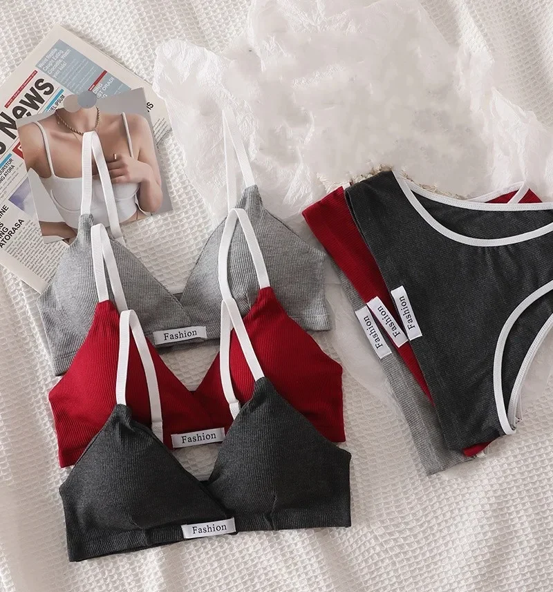 Damen-BH- und Höschen-Set aus Baumwolle, BH ohne Bügel, V-Ausschnitt, niedrig geschnittene Höschen, sexy Dessous, einfarbiges Unterwäsche-Set für Damen.