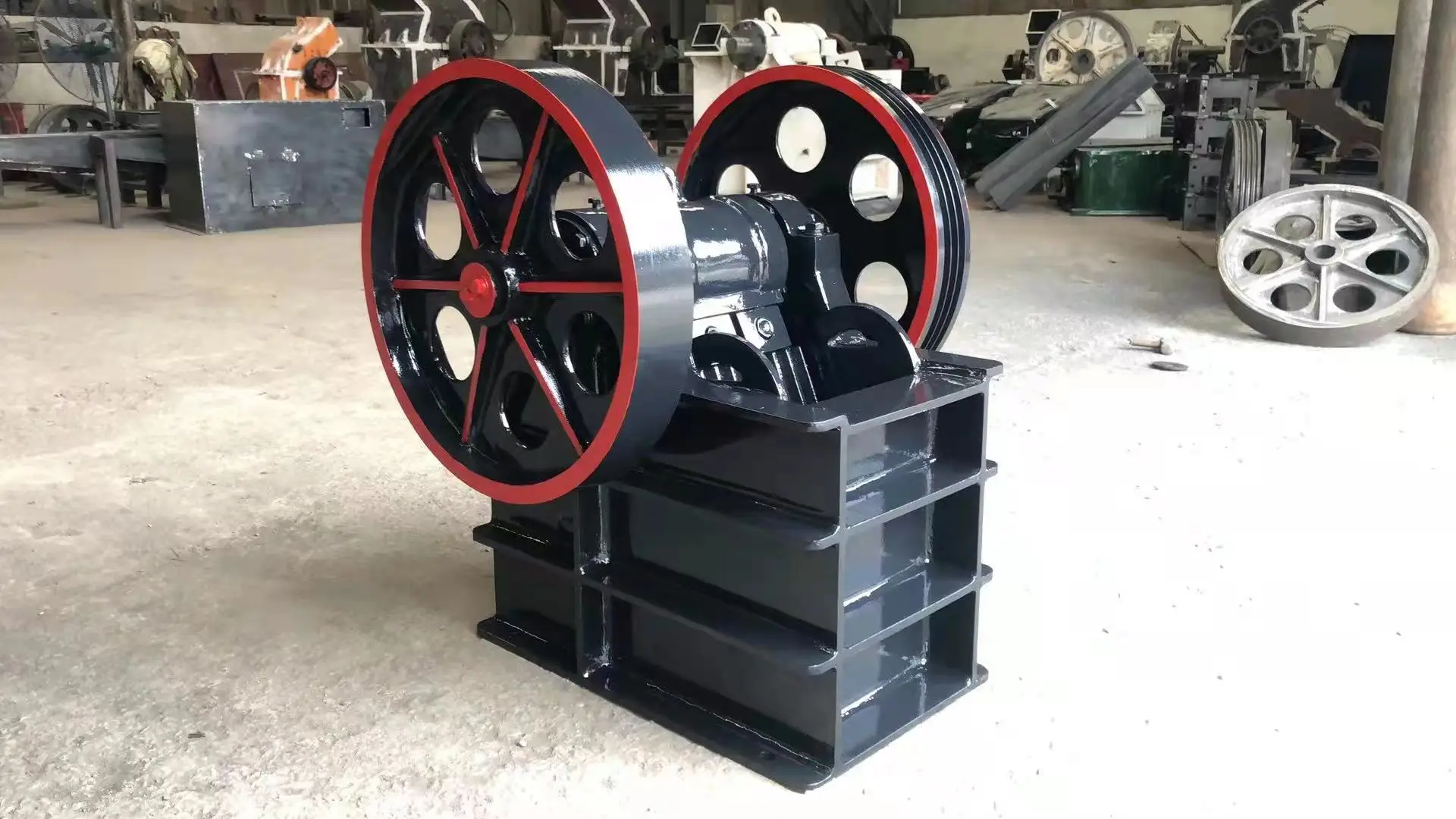 best-selling jaw crusher with feeder and conveyor portable crusher stone crusher crushing machine