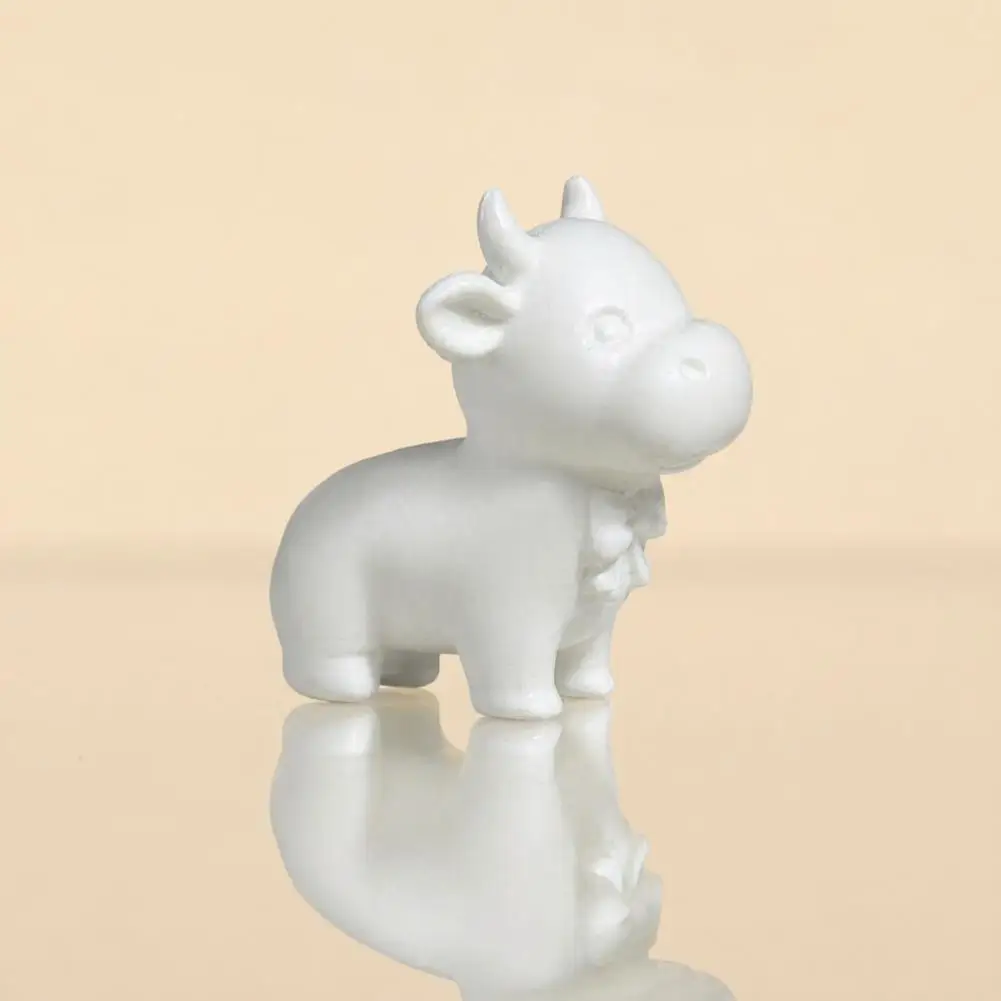 Edge Figurines 3d Printed Cow Figurine with Bow Tie Minimalist Calf Statue Smiling Model Home Office Decor Gift Ornament Gentle