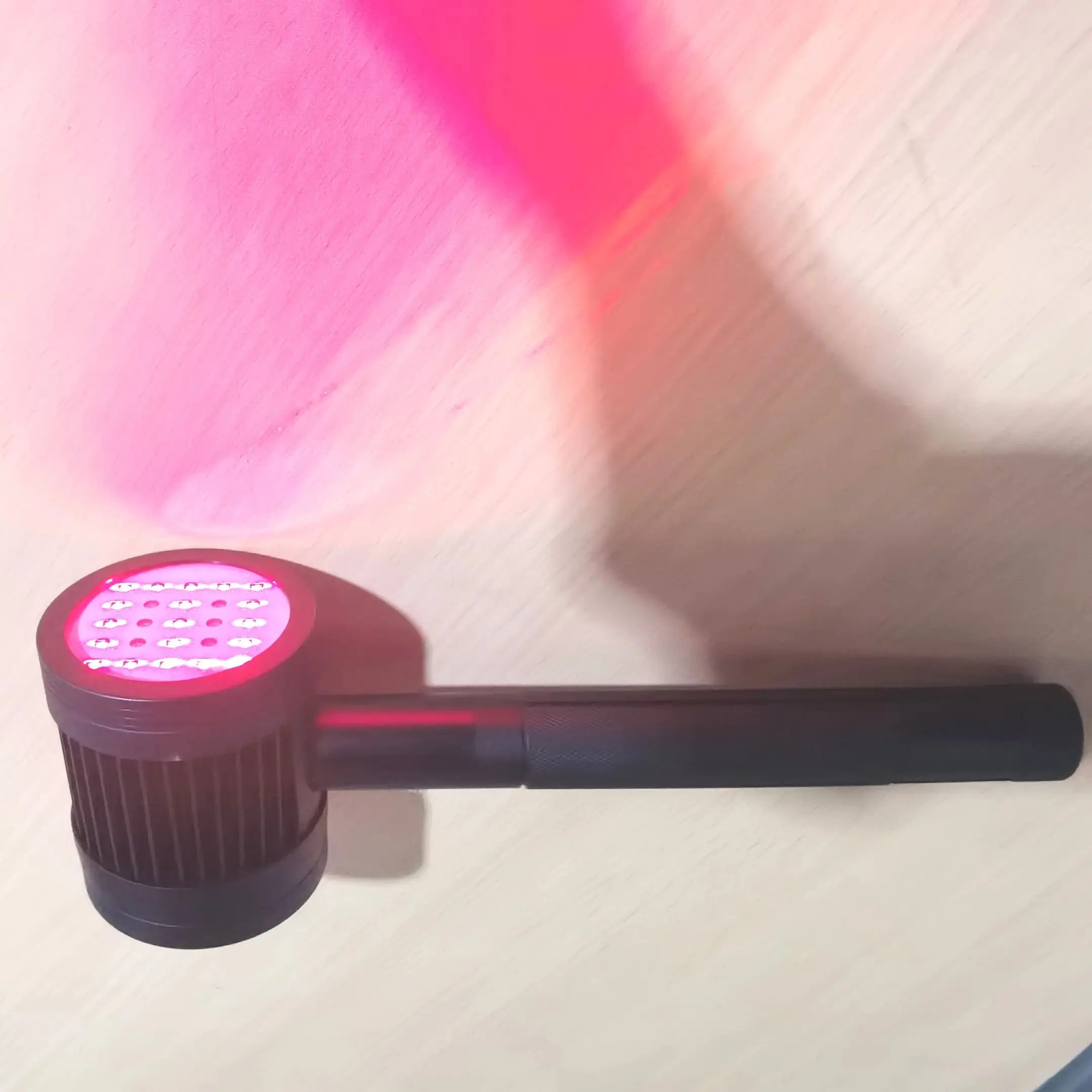 

Multi-Diode Cold Laser for Knee and Shoulder 650nm 808nm Technology for Hands-Free Pain Relief and Care