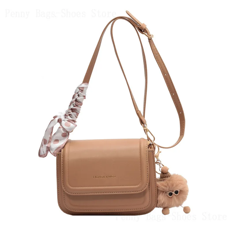 2024ใหม่กระเป๋าแฟชั่นทรงสี่เหลี่ยมขนาดเล็ก INS Crossbody อเนกประสงค์ของผู้หญิงกระเป๋าสะพายไหล่สไตล์ตะวันตกที่เรียบง่ายฤดูใบไม้ร่วง