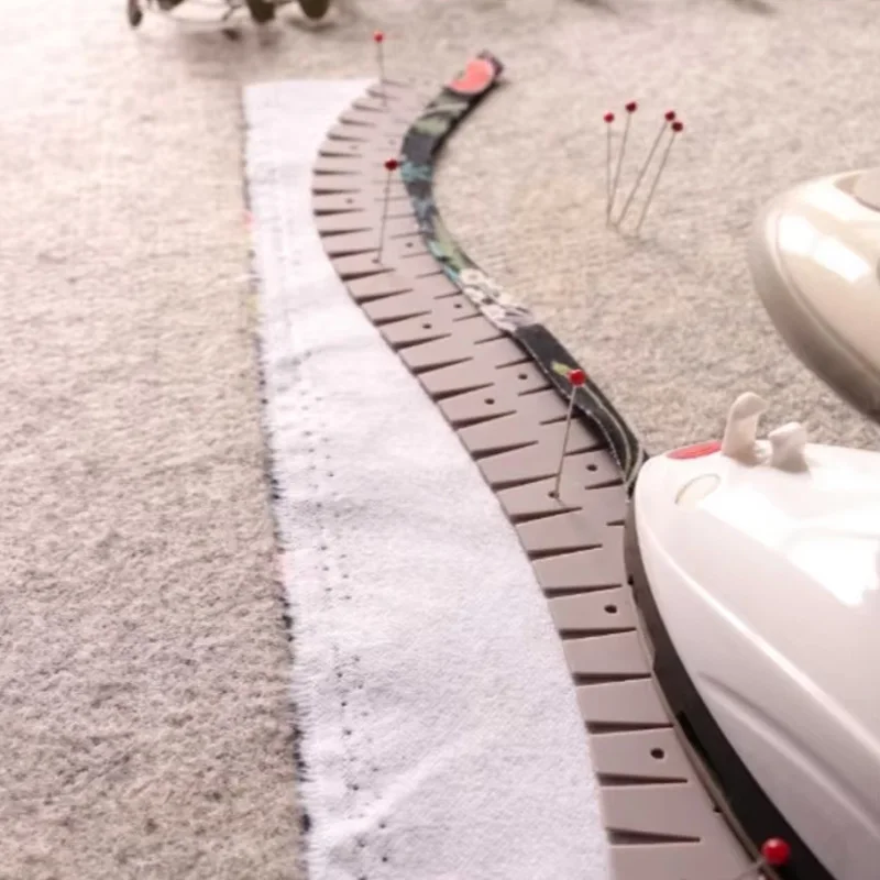 

2Pcs Bendable Silicone Curler Tool For Making Skirt/collar Edges Edge Ironing Seams Fabric Curling Machine Sewing Hem Ruler