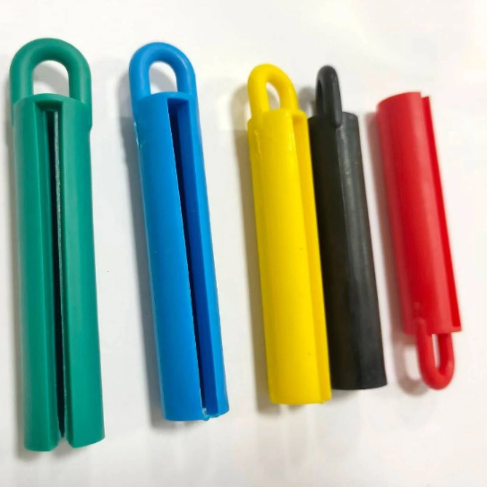 Pool Cue Hanger Compact Cue Hanger with Hanging Loop Pool Stick Holder Easy to Install Premium for Game Rooms